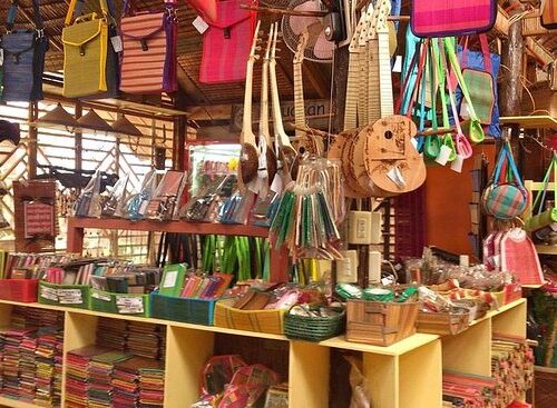 copy of aproniana souvenir shop
